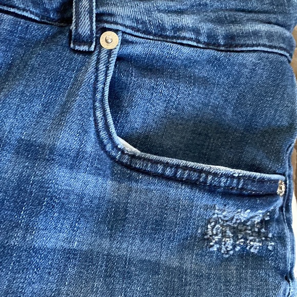 Zara Men’s 34X 25 button fly distressed jeans with bandanna accent - Picture 5 of 13